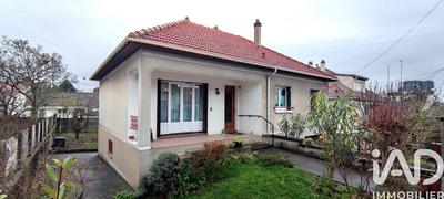 Maison - 89 m² - 5 pièces