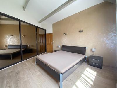 Villa - 335 m² - 8 pièces