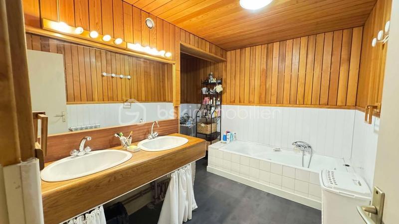 Maison d'architecte - 300 m² - 9 pièces