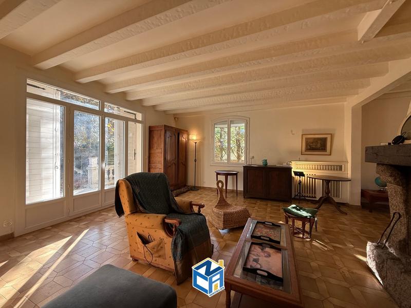 Maison - 192 m² - 5 pièces