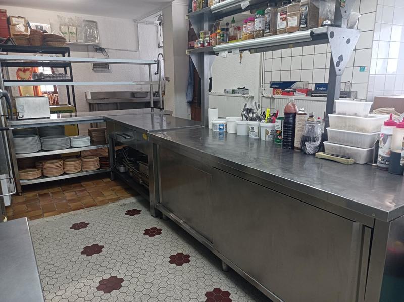 Local commercial - 179 m²