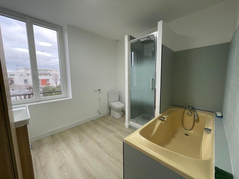 Maison - 105 m² - 6 pièces