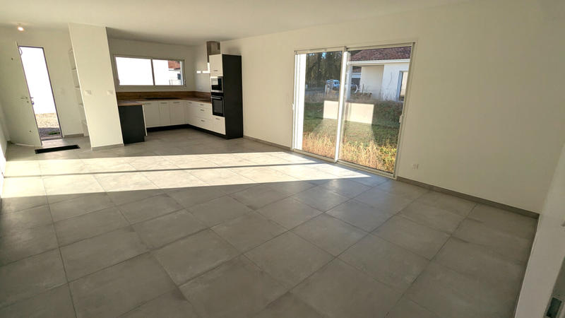 Maison - 94 m² - 4 pièces
