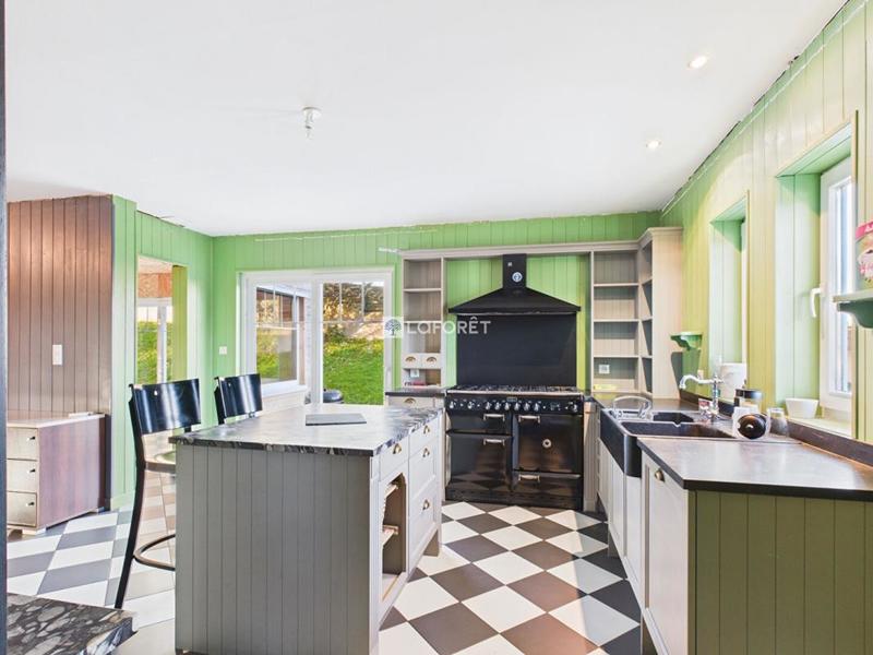 Maison de bois - 180 m² - 7 pièces