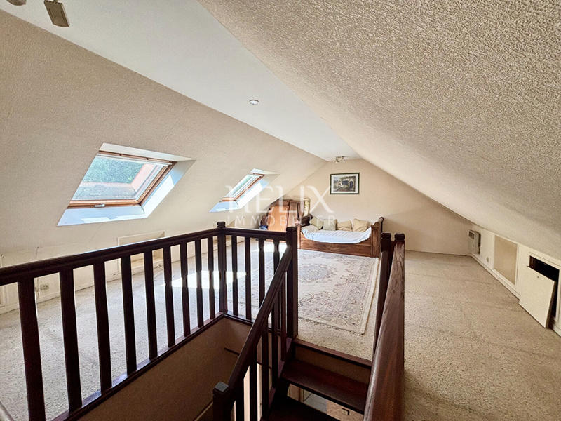 Maison - 145 m² - 7 pièces