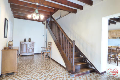 Maison - 239 m² - 5 pièces