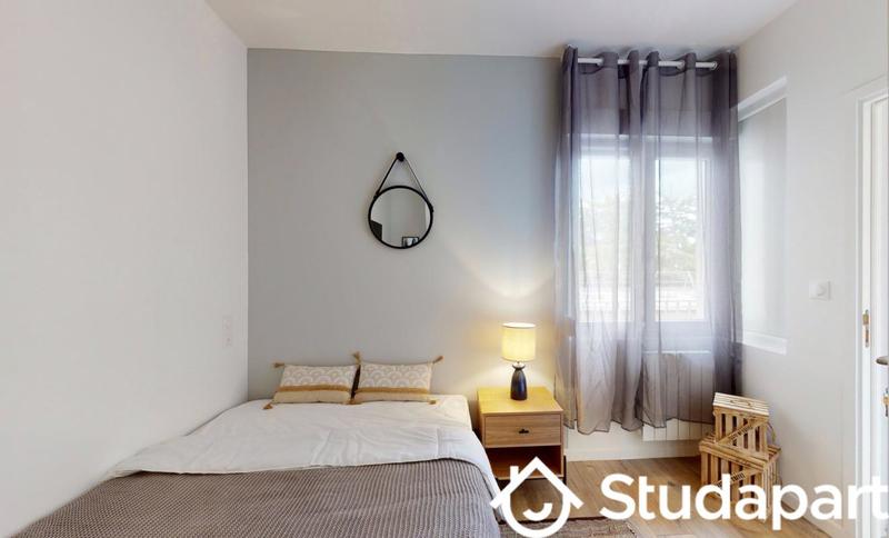 Chambre - 12 m² - 1 pièce