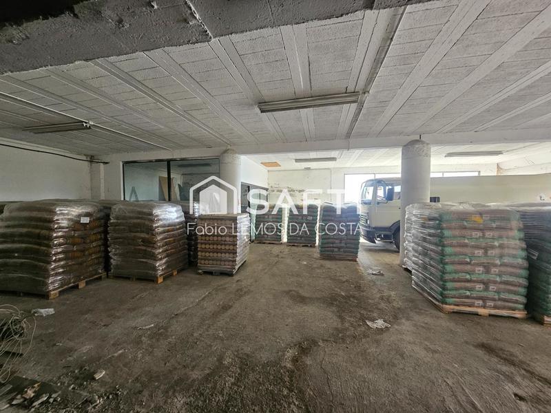 Local commercial - 135 m² - 10 pièces