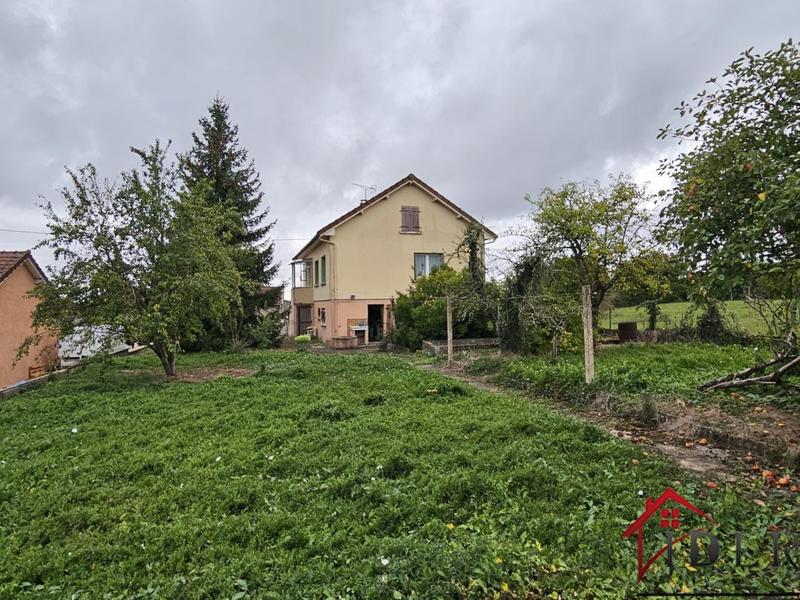 Maison - 102 m² - 6 pièces