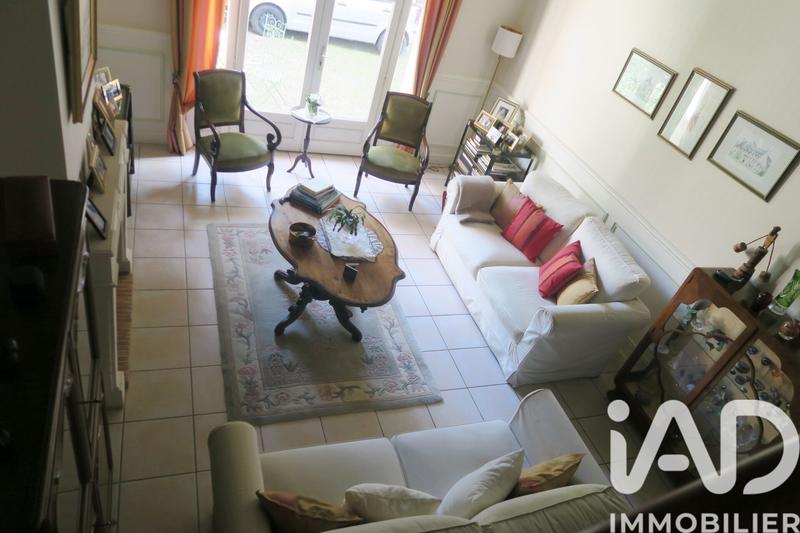 Maison de maîtres - 423 m² - 13 pièces