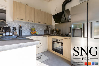 Maison - 146 m² - 8 pièces