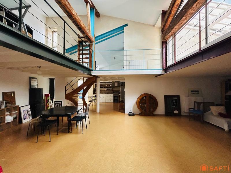 Appartement - 184 m² - 4 pièces