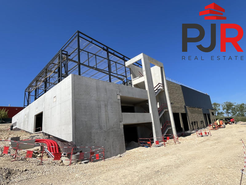 Local d'activités - 1 148 m²