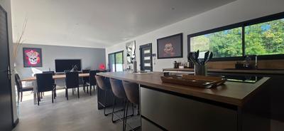 Maison - 146 m² - 6 pièces