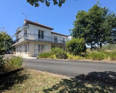Maison - 185 m² - 7 pièces