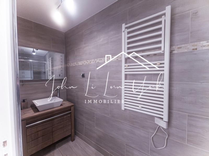 Maison - 174 m² - 7 pièces