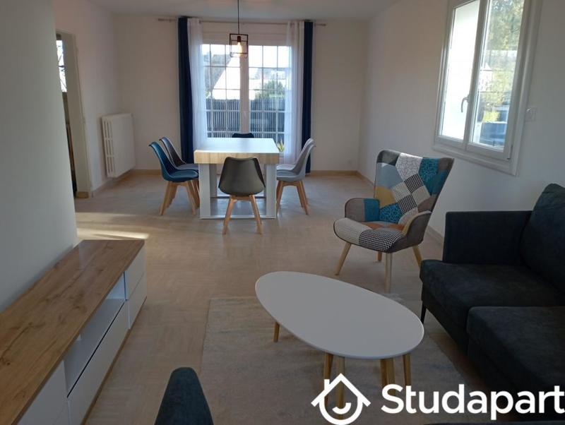 Chambre - 14 m² - 1 pièce