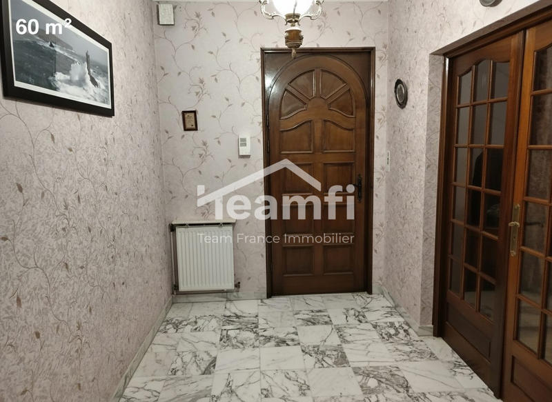 Maison - 160 m² - 8 pièces