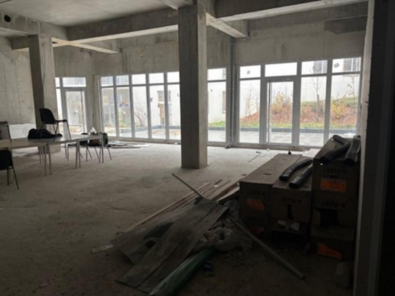 Local commercial - 186 m²