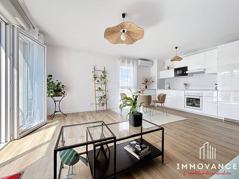 Appartement - 81 m² - 4 pièces