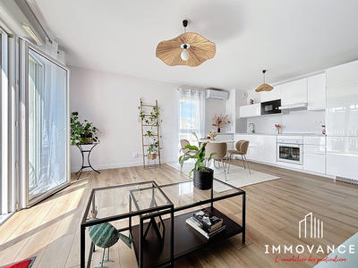 Appartement - 81 m² - 4 pièces