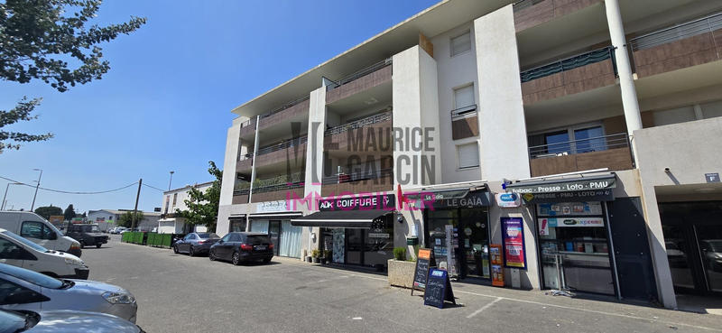 Fonds de commerce - Local d'activité / Entrepôt - 221 m²