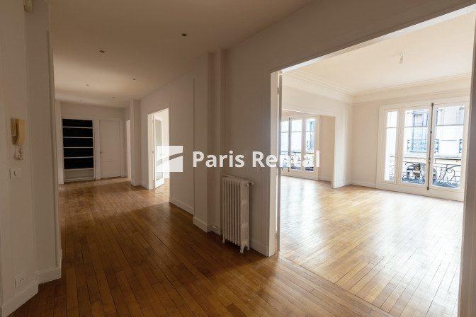 Appartement - 228 m² - 5 pièces