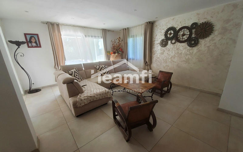 Maison contemporaine - 176 m² - 7 pièces