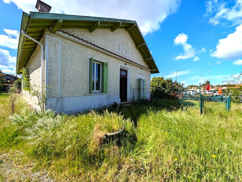 Immeuble - 130 m² - 6 pièces