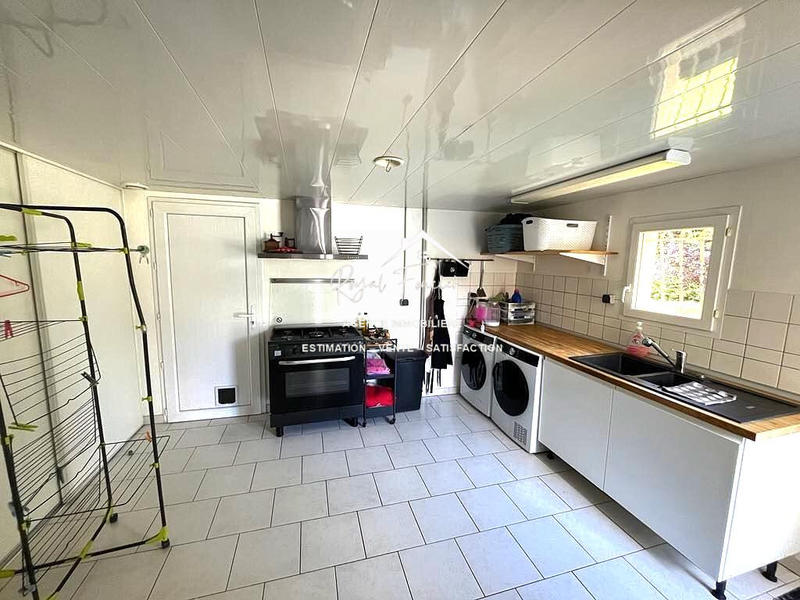 Maison - 151 m² - 8 pièces