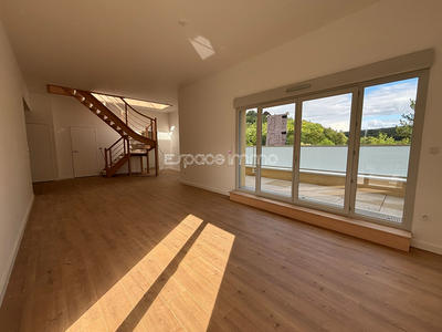 Appartement - 87 m² - 3 pièces