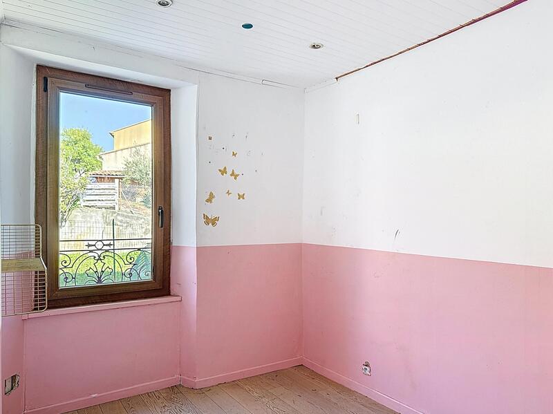 Maison - 138 m² - 5 pièces