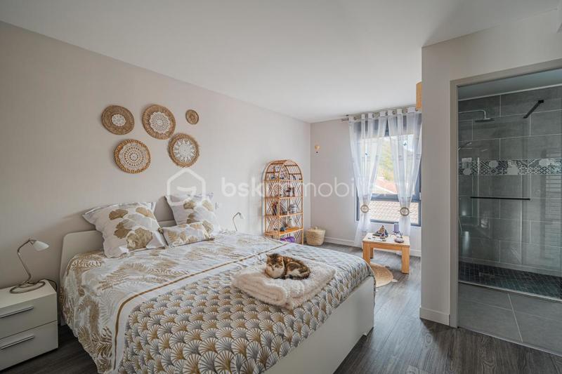 Appartement - 120 m² - 5 pièces