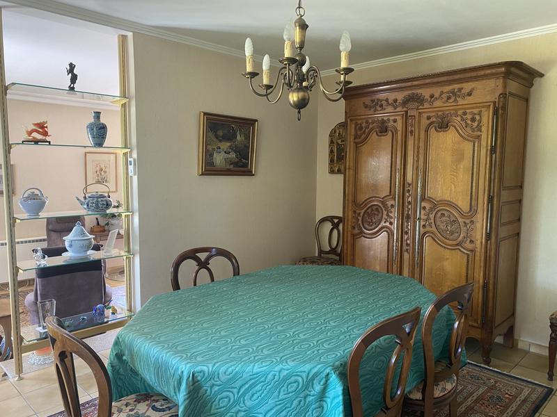 Maison traditionnelle - 147 m² - 7 pièces