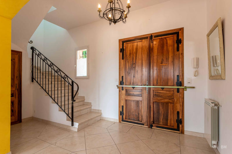 Propriété - 170 m² - 5 pièces