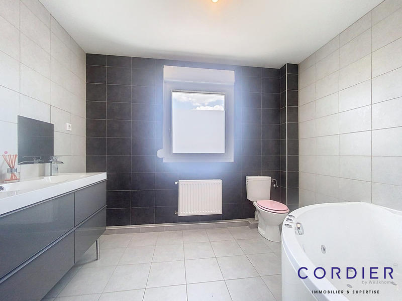 Maison - 124 m² - 4 pièces