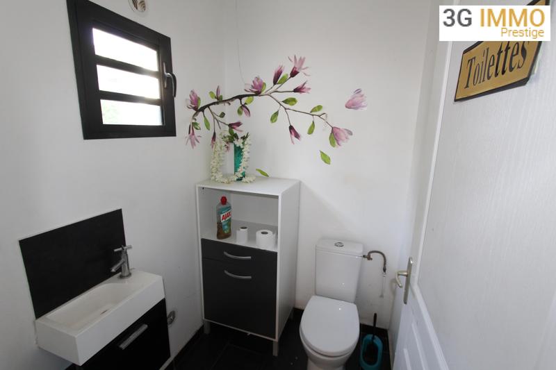 Maison - 140 m² - 8 pièces