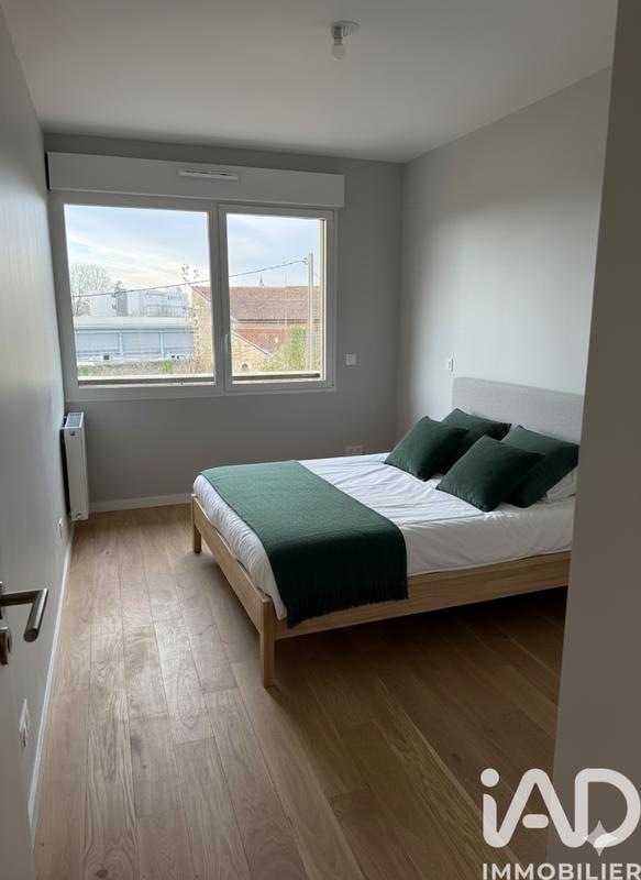 Maison - 240 m² - 5 pièces