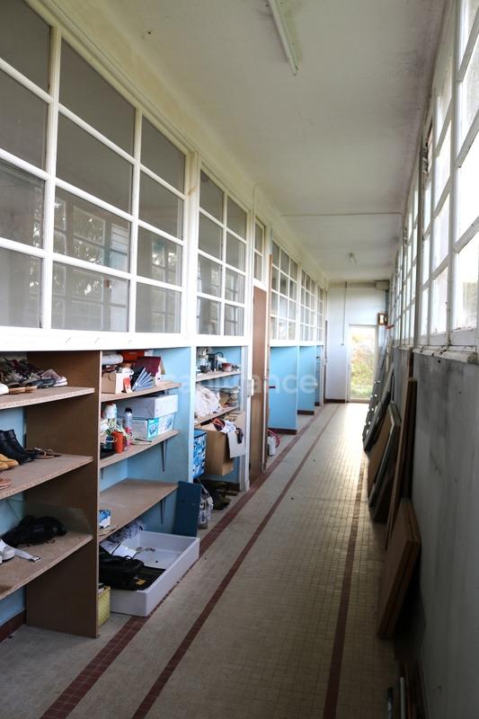 Maison - 202 m² - 8 pièces