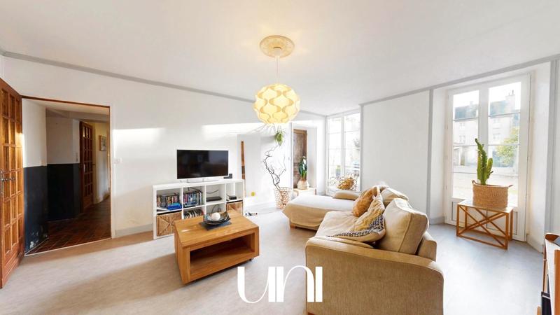 Maison - 292 m² - 11 pièces