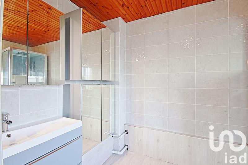 Maison - 98 m² - 6 pièces