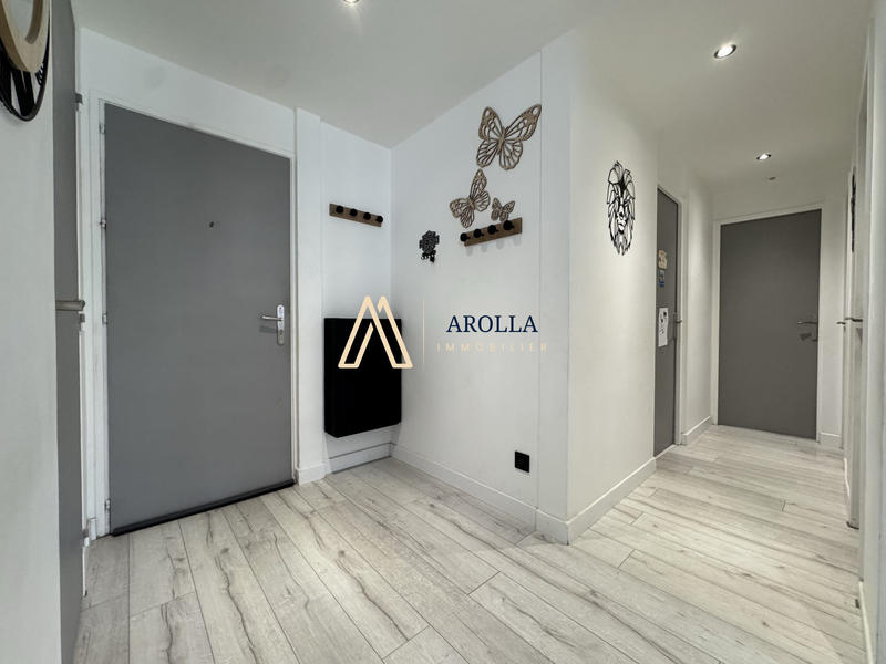 Appartement - 81 m² - 4 pièces