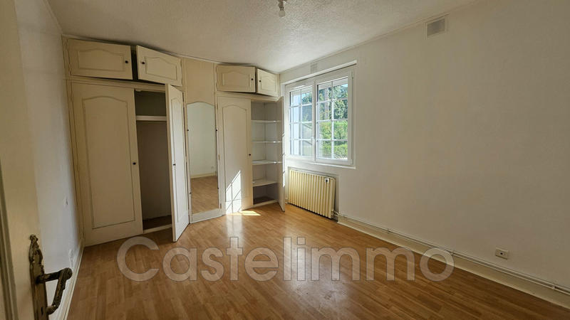 Villa - 230 m² - 6 pièces