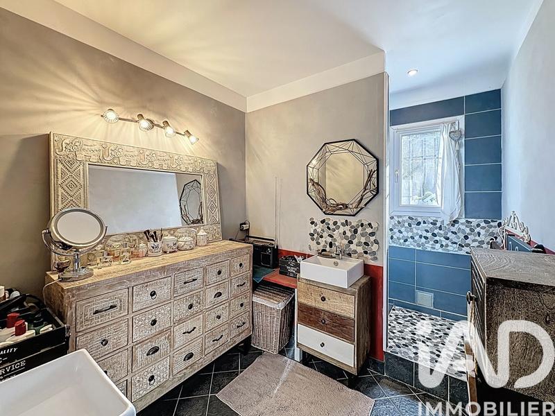 Maison - 190 m² - 7 pièces