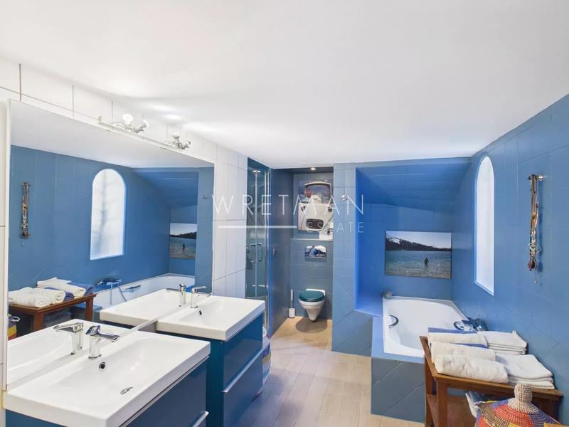 Villa - 291 m² - 5 pièces