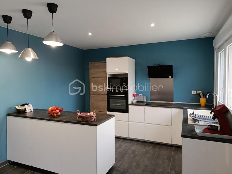 Maison traditionnelle - 102 m² - 5 pièces