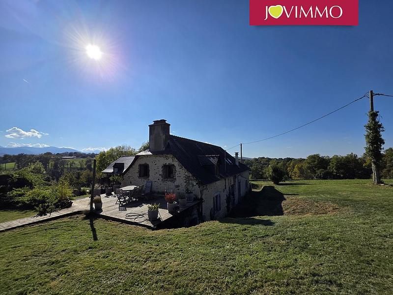 Maison - 310 m² - 10 pièces