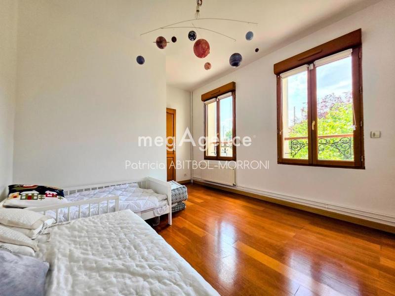 Maison - 190 m² - 7 pièces