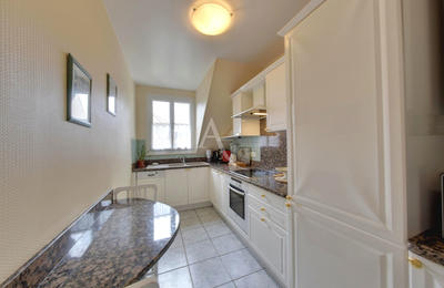 Appartement - 83 m² - 4 pièces