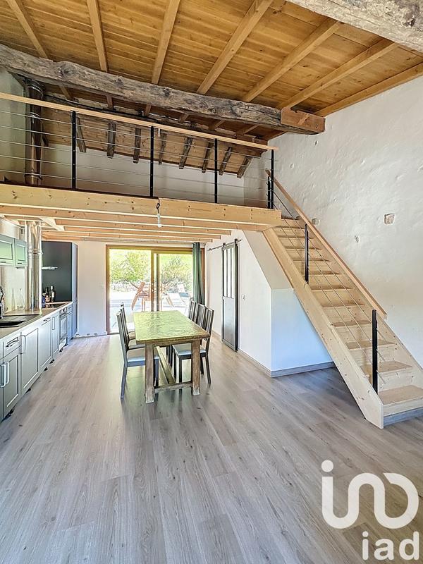 Maison - 238 m² - 8 pièces